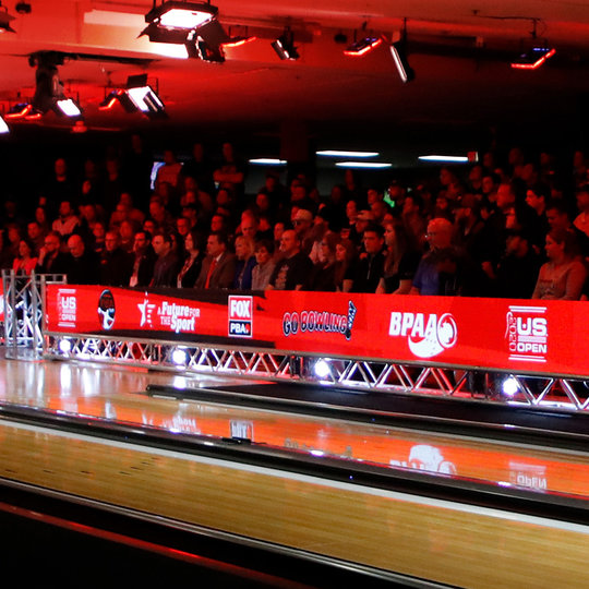 PBA crowd in front of bowling lanes