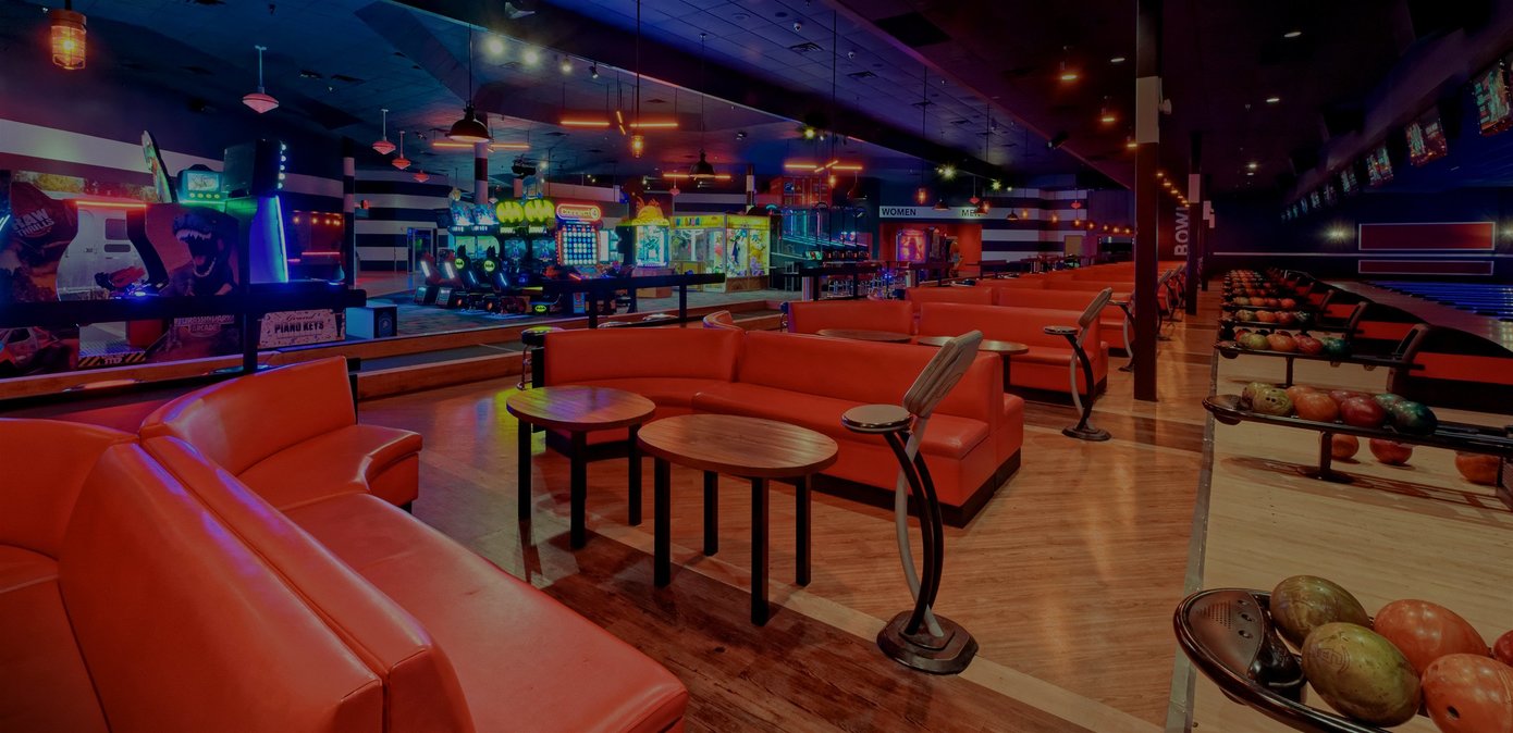 Bowling Alley & Entertainment in Dallas | Bowlmor